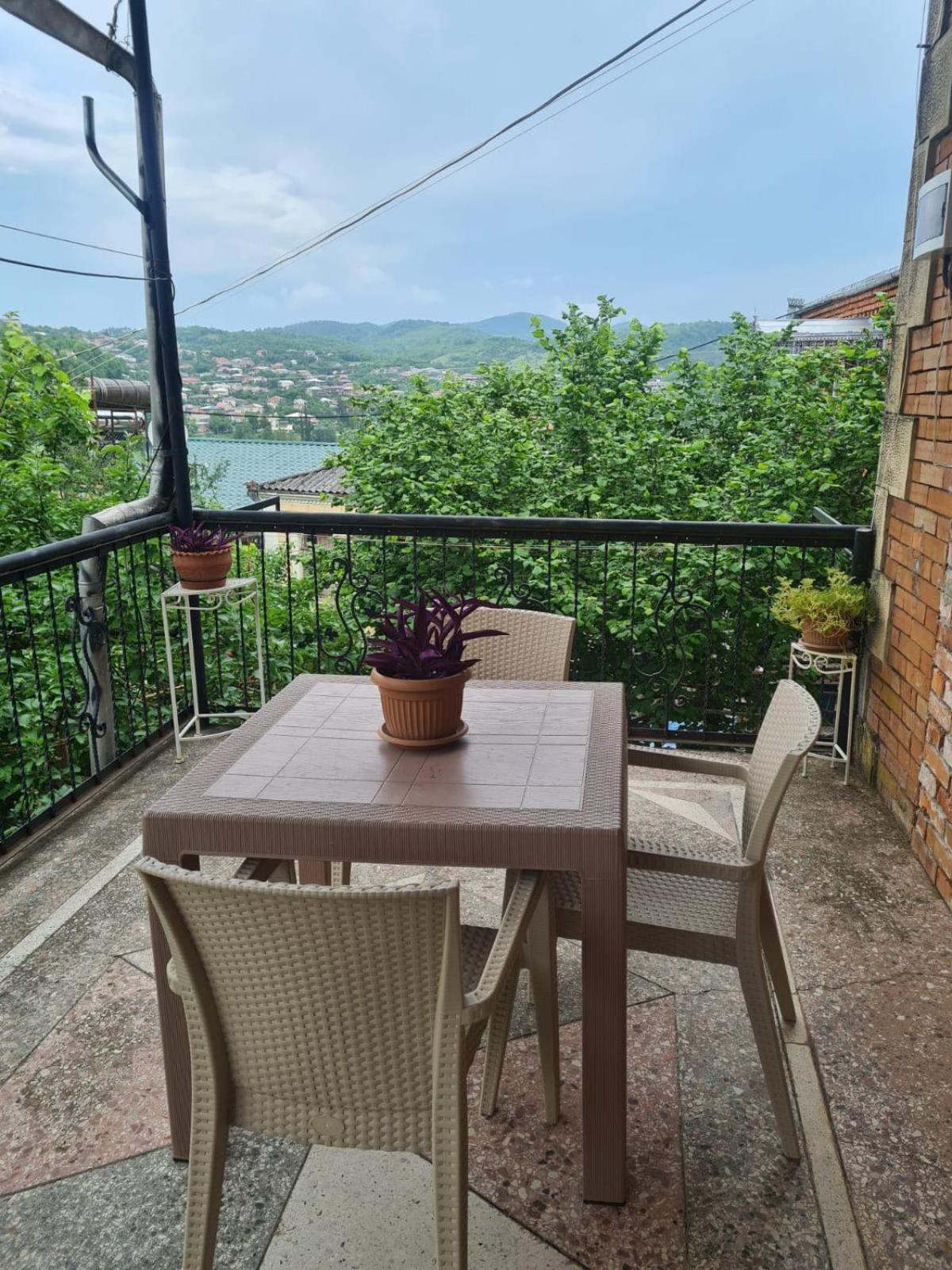 Camellia Otel Kutaisi Dış mekan fotoğraf